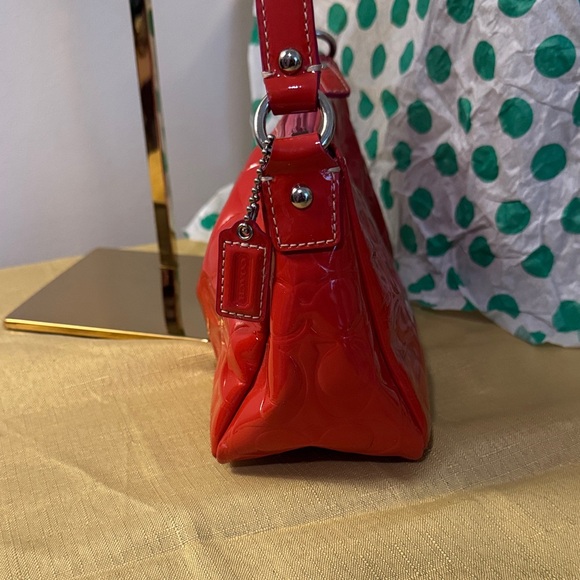 Coach Glossy Red Shoulder Bag - Picture 4 of 10